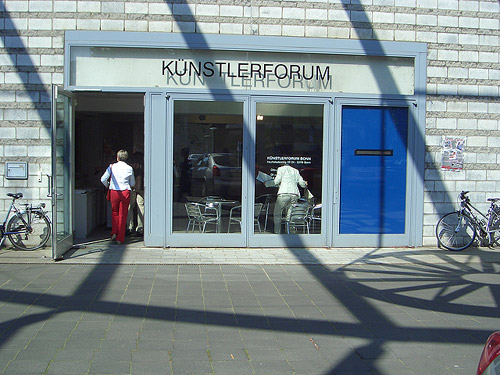 Eingang zum K�nstlerforum Bonn